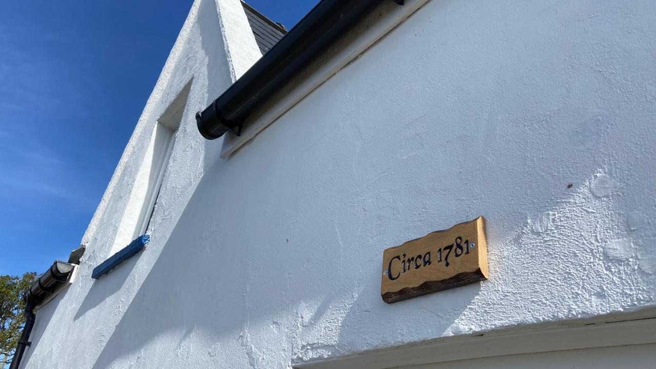 Breakish Carnmhor, Isle Of Skye - Stunning 242 Year Old Cottage On Its Own Sea Shore! מראה חיצוני תמונה